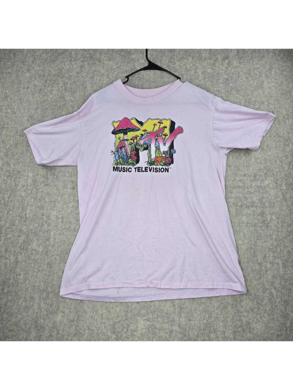 MTV Music Television Pink Graphic T-Shirt XL Cotton/Polyester Blend 2003 Viacom